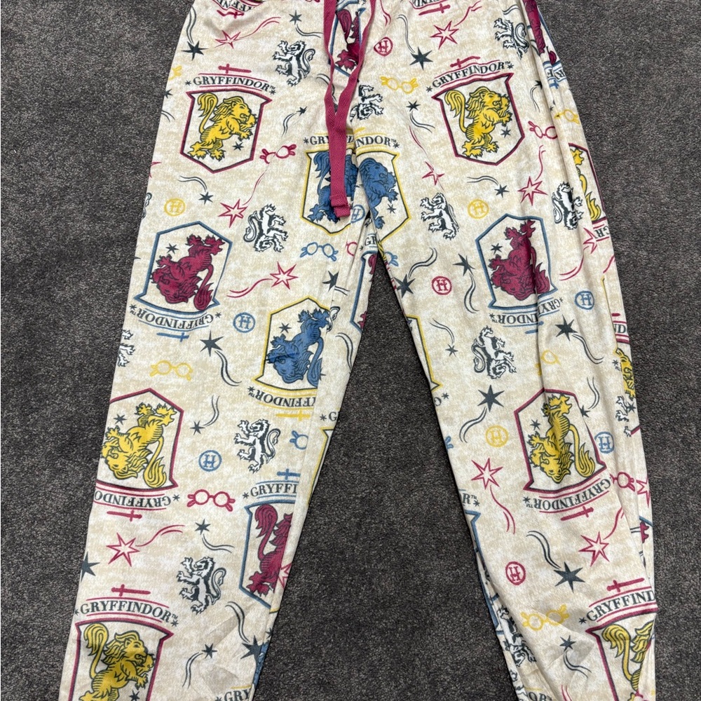 Vera Bradley Gryffindor Themed Pajama Pants - Multicolor